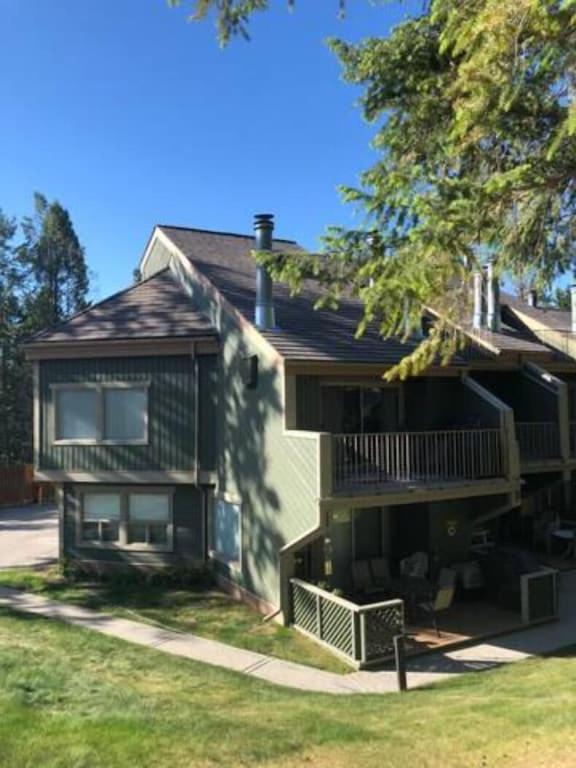 Akiskinook At Windermere Lake - Private Beach Access - New Pool And Hot Tub Now Open! Invermere Kültér fotó