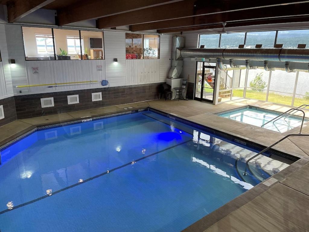 Akiskinook At Windermere Lake - Private Beach Access - New Pool And Hot Tub Now Open! Invermere Kültér fotó